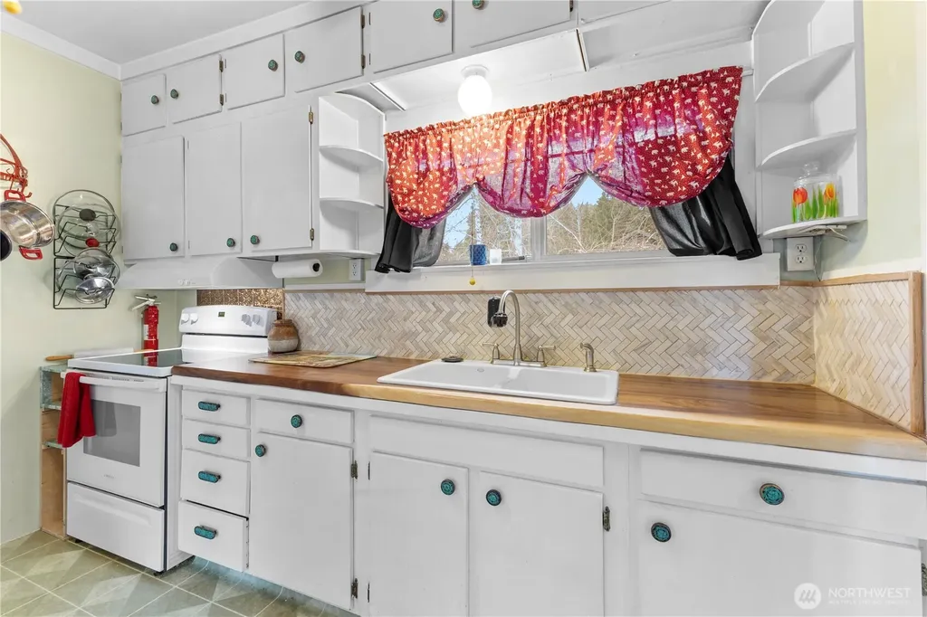 1213 Rhobina Street Centralia WA 98531