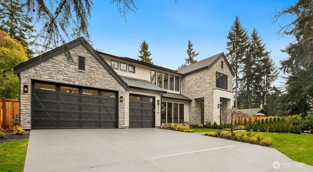 4216 83rd Avenue SE Mercer Island WA 98040