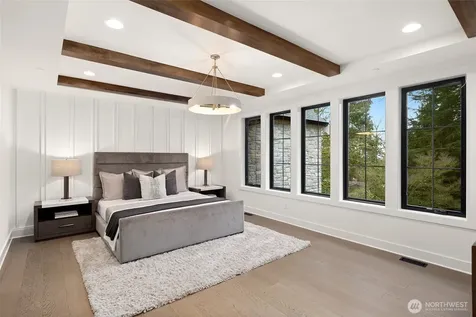 4216 83rd Avenue SE Mercer Island WA 98040