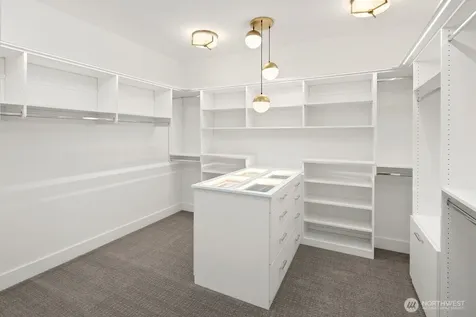 4216 83rd Avenue SE Mercer Island WA 98040