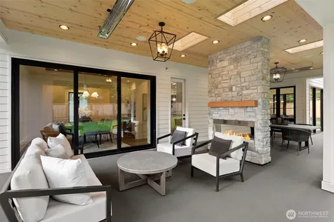 4216 83rd Avenue SE Mercer Island WA 98040