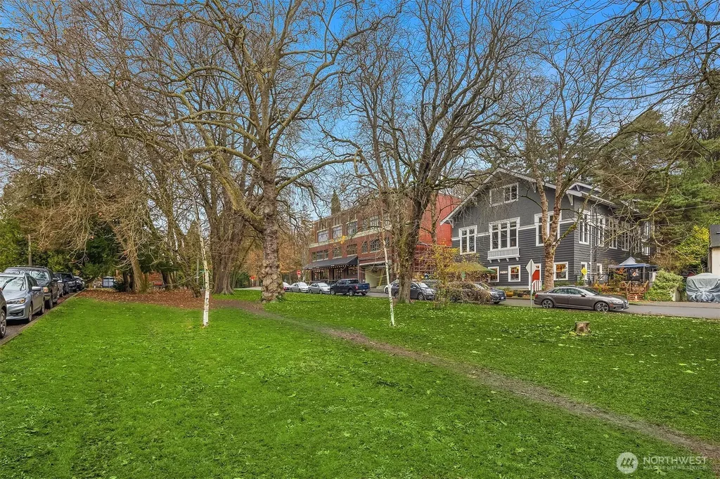 2809 Mount Rainier Drive S Seattle WA 98144