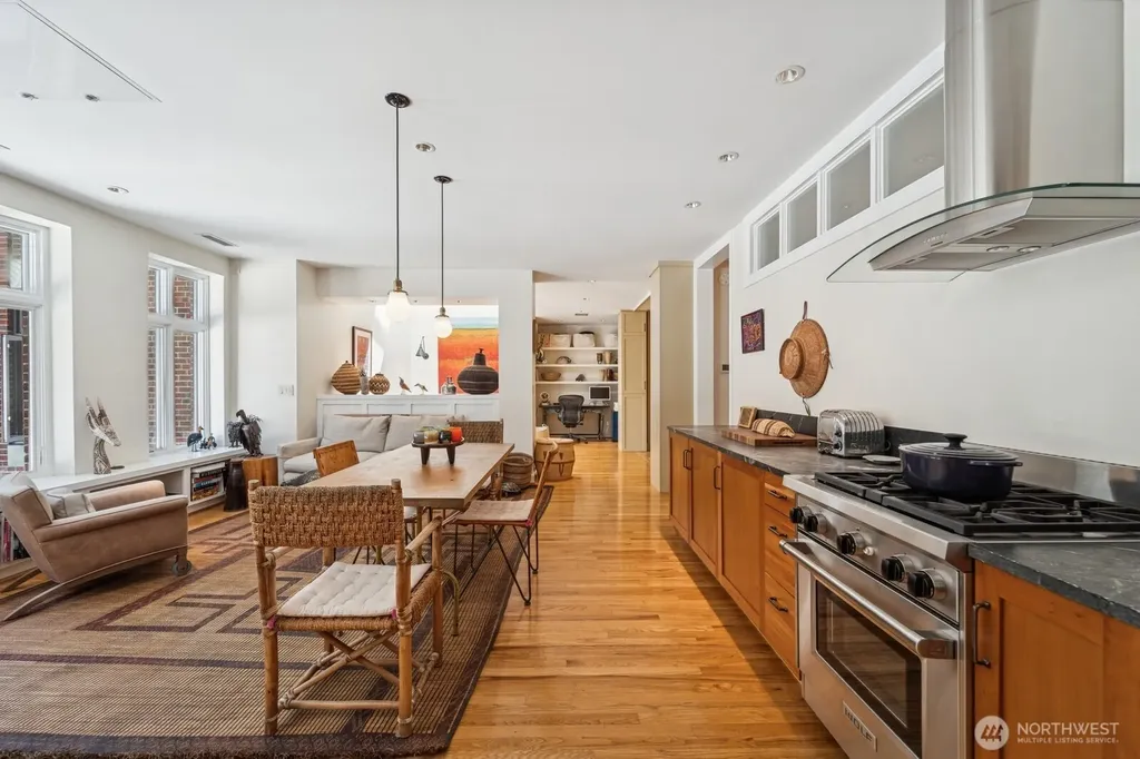 2809 Mount Rainier Drive S Seattle WA 98144