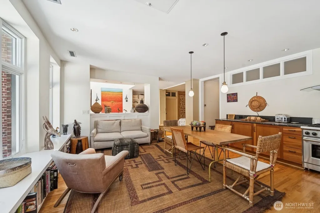 2809 Mount Rainier Drive S Seattle WA 98144