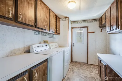 21807 107th Ave SE Kent WA 98031
