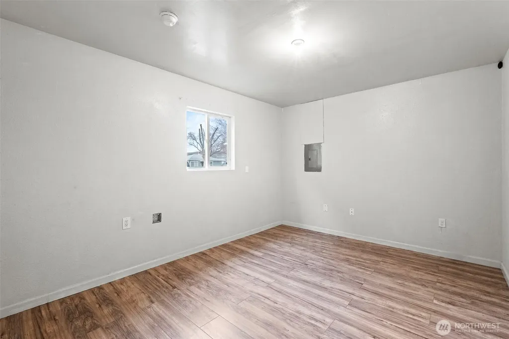 112 E Street NE Ephrata WA 98823