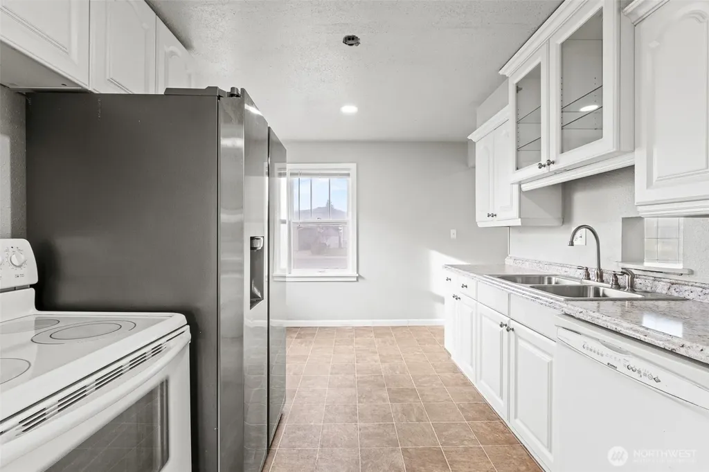 112 E Street NE Ephrata WA 98823