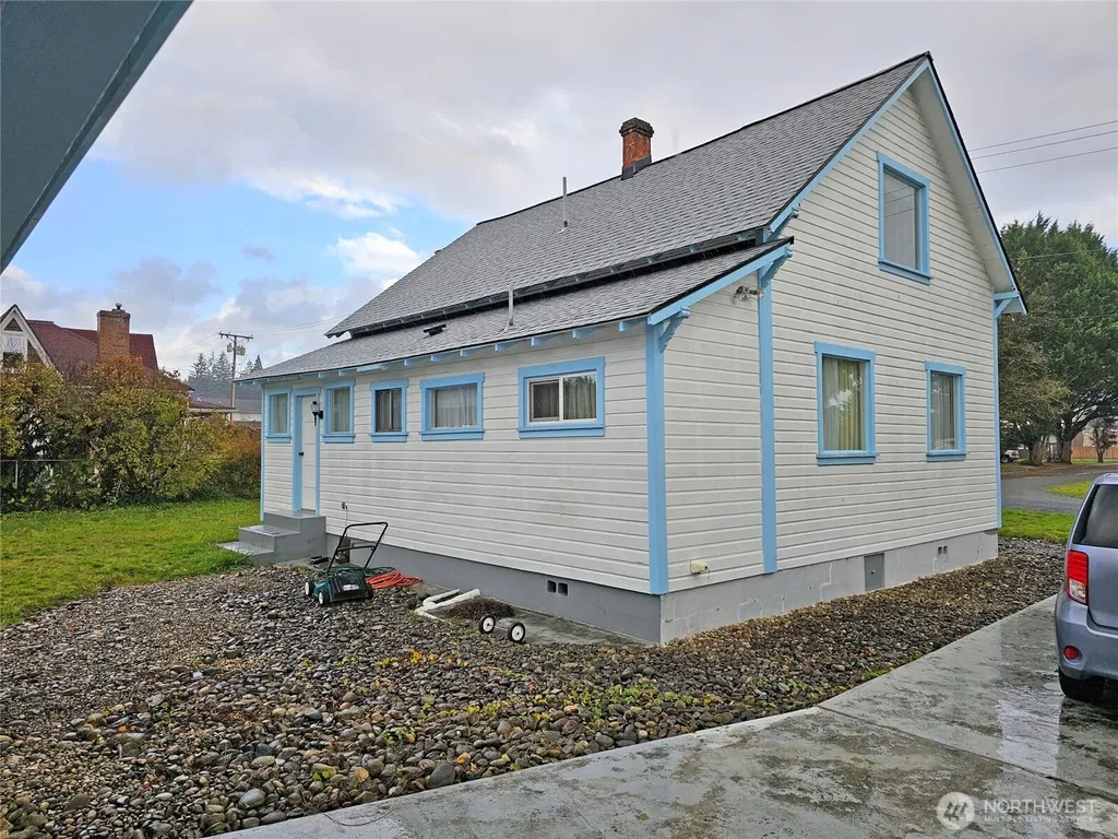 120 S Park Oakville WA 98568