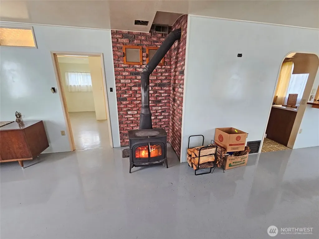 120 S Park Oakville WA 98568