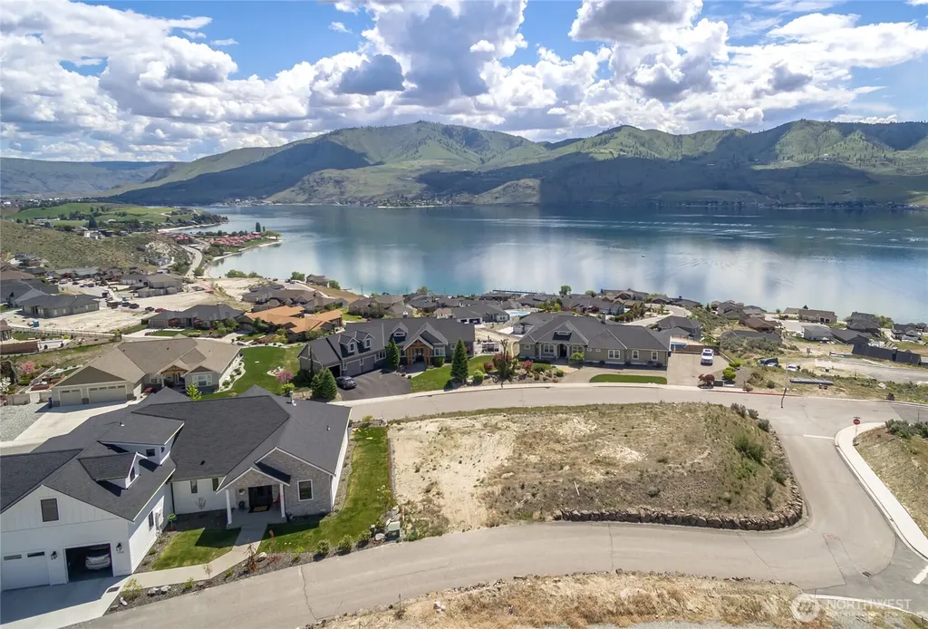 104 Lake Ridge Drive Chelan WA 98816