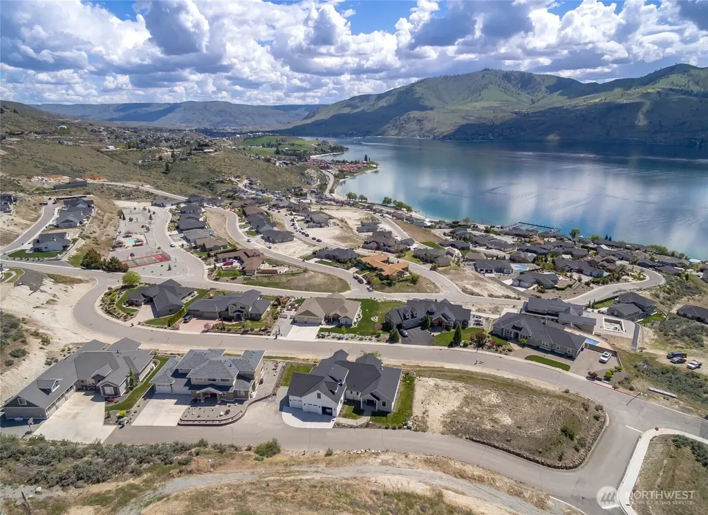 104 Lake Ridge Drive Chelan WA 98816