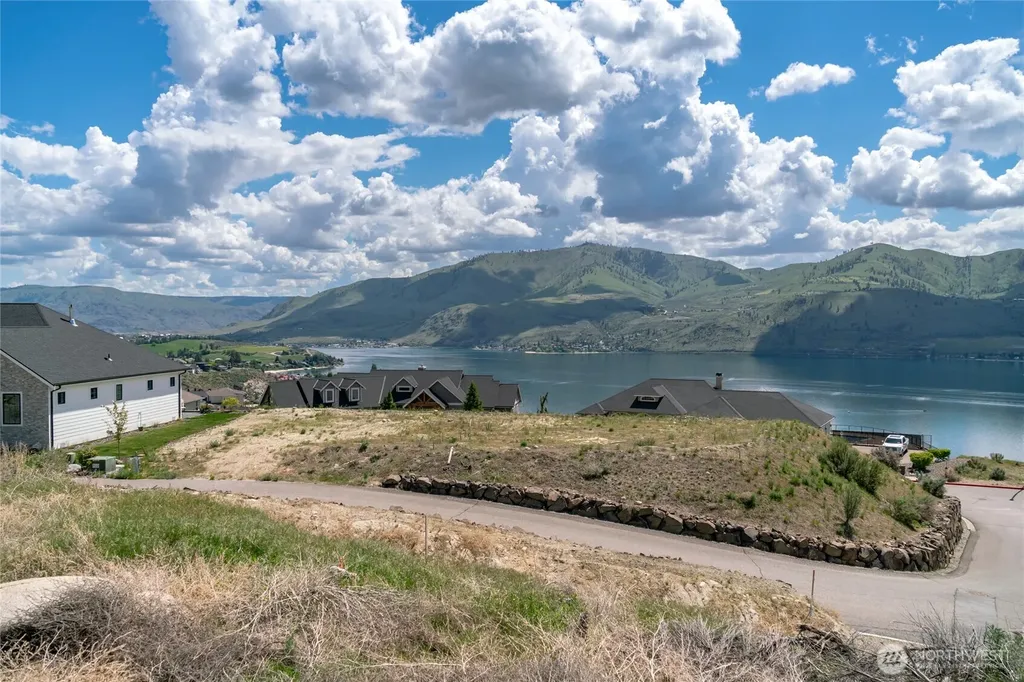 104 Lake Ridge Drive Chelan WA 98816