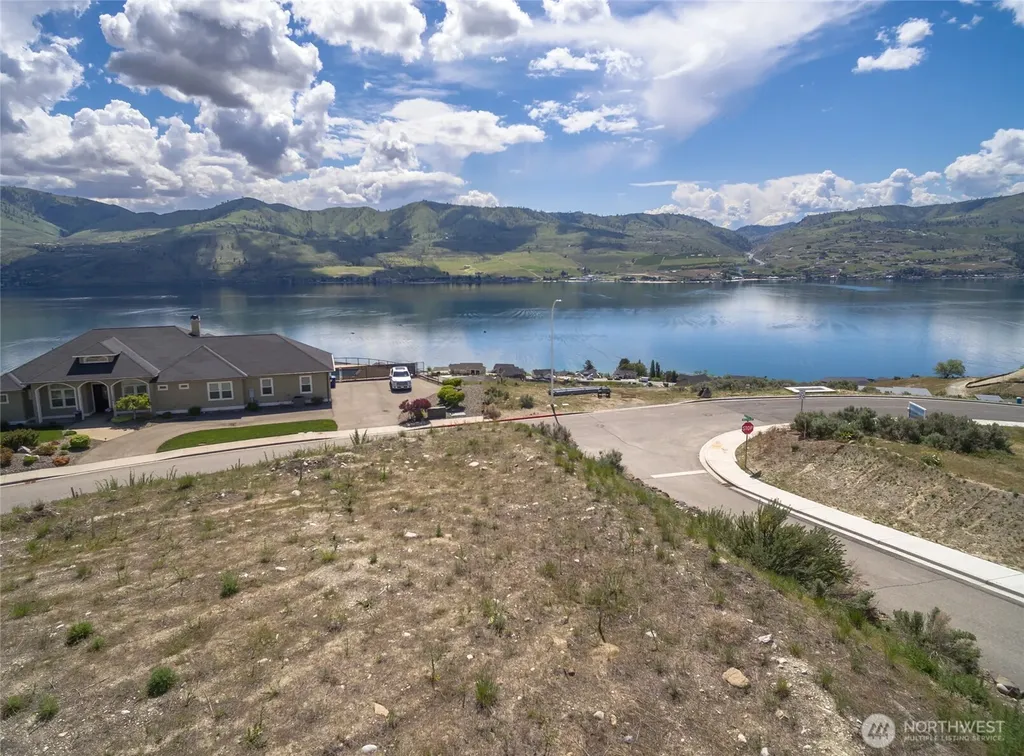 104 Lake Ridge Drive Chelan WA 98816