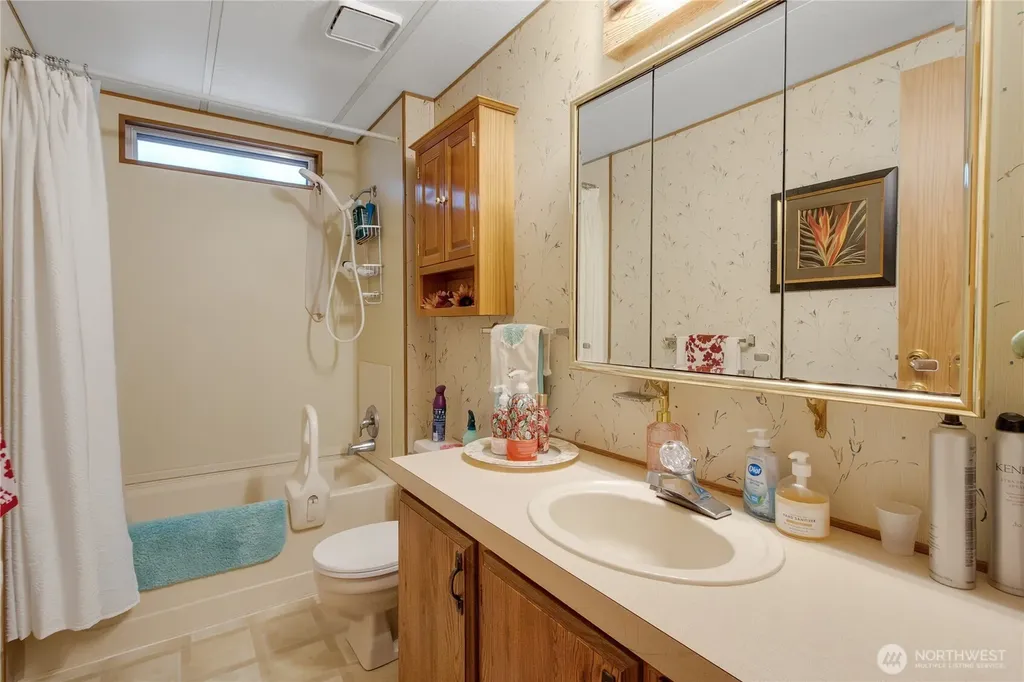 10106 192nd St Court E Graham WA 98338
