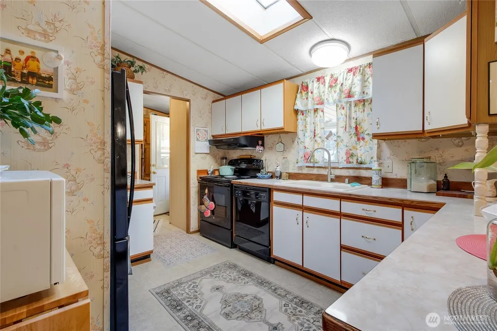 10106 192nd St Court E Graham WA 98338