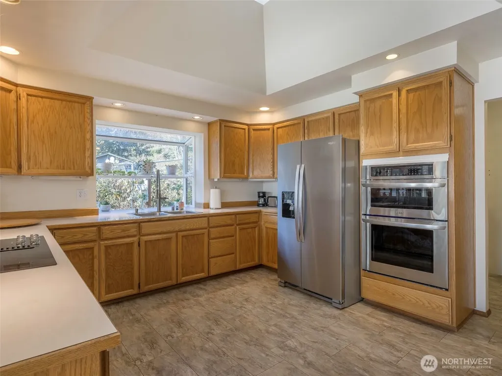 81 Seamount Drive Brinnon WA 98320