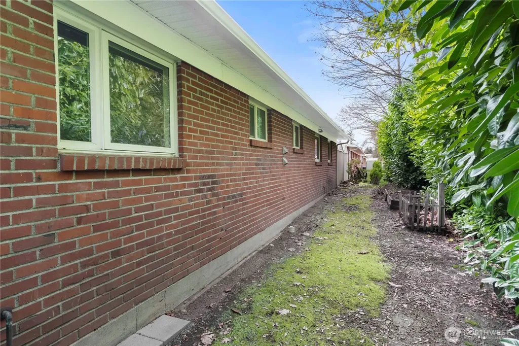 8414 John Dower Road SW Lakewood WA 98499