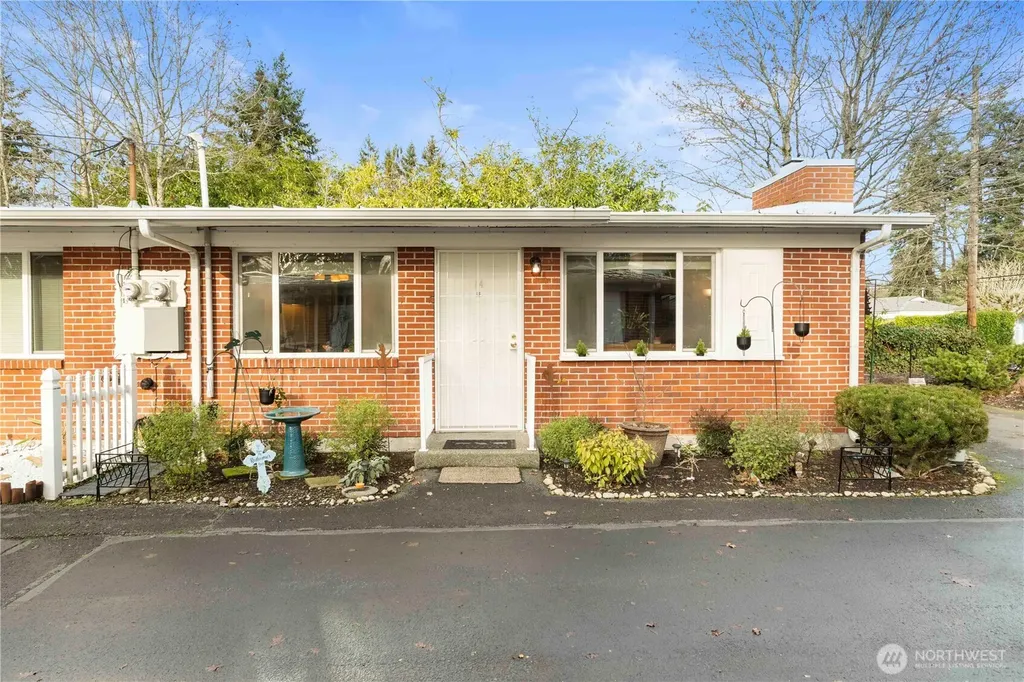 8414 John Dower Road SW Lakewood WA 98499