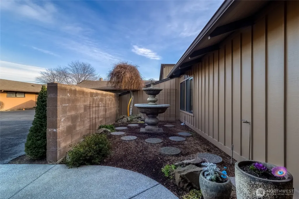 619 Country Club Road Walla Walla WA 99362