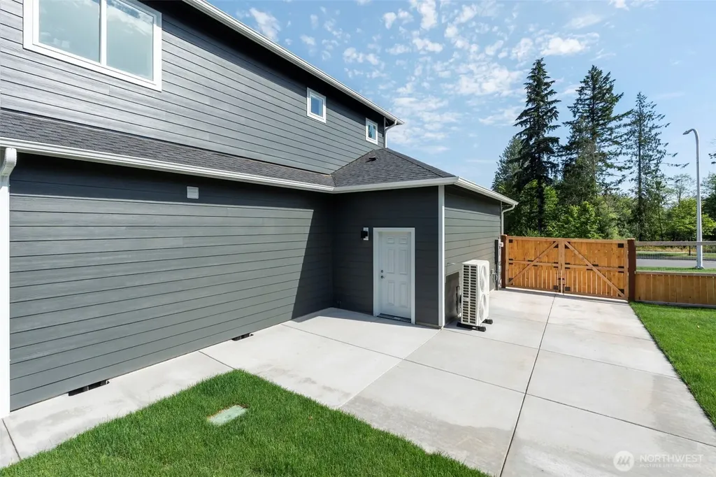 6841 Kyodi Court SE Tumwater WA 98501