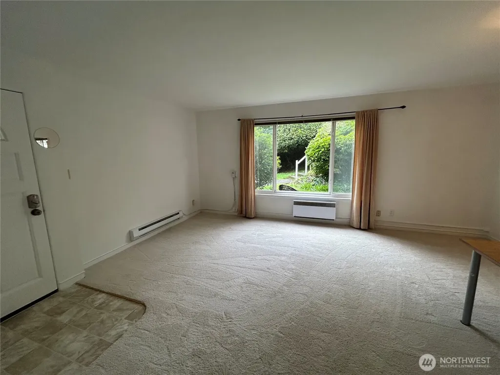 4717 Terrace Drive NE Seattle WA 98105