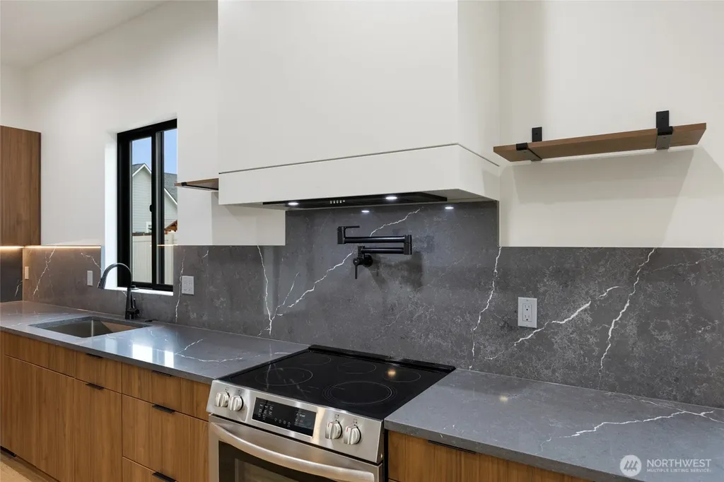 501 S Sand Dune Road Moses Lake WA 98837