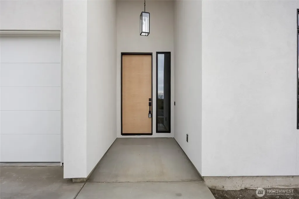 501 S Sand Dune Road Moses Lake WA 98837