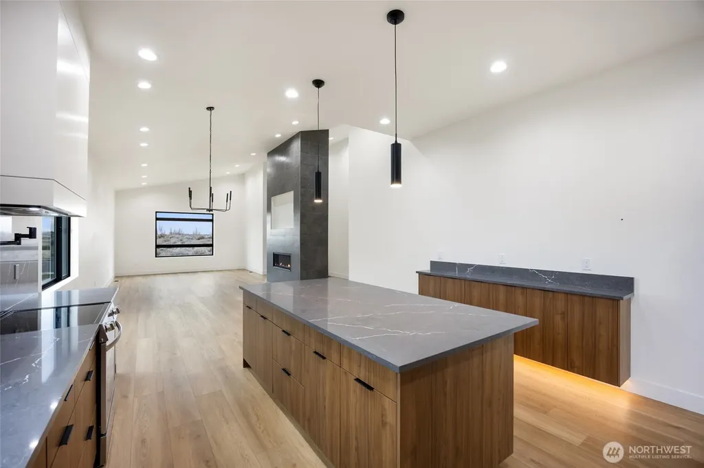 501 S Sand Dune Road Moses Lake WA 98837