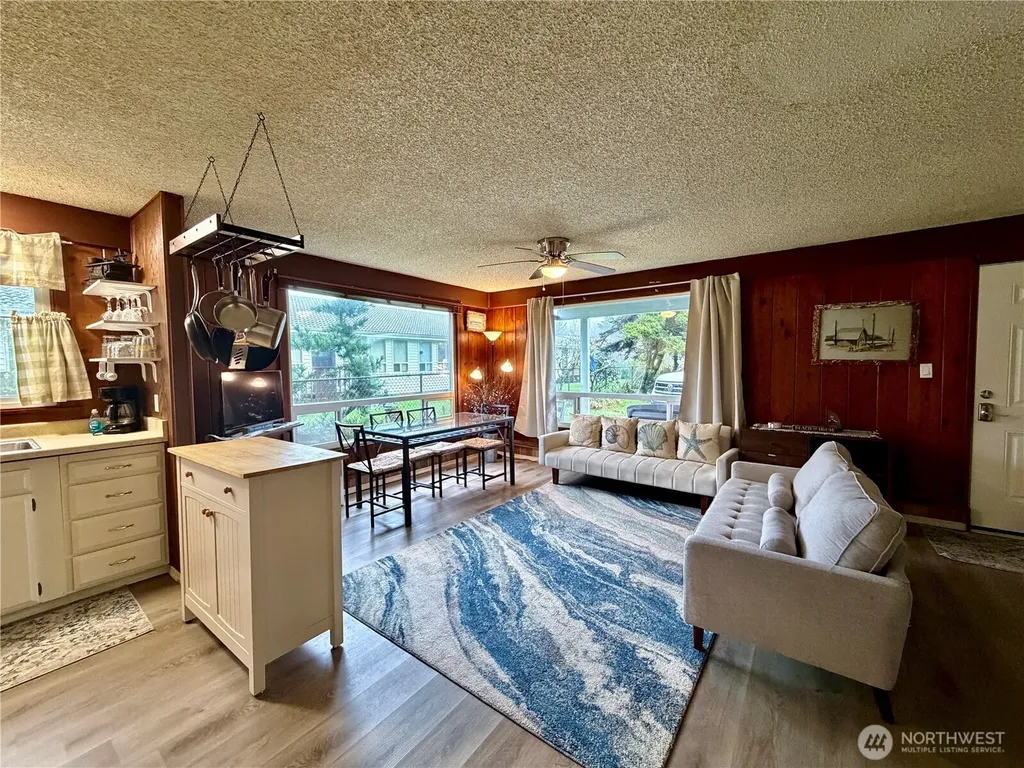 757 Ocean Court NW Ocean Shores WA 98569