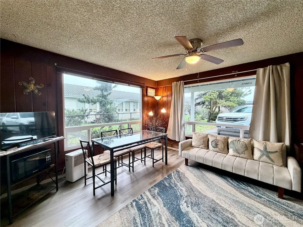 757 Ocean Court NW Ocean Shores WA 98569