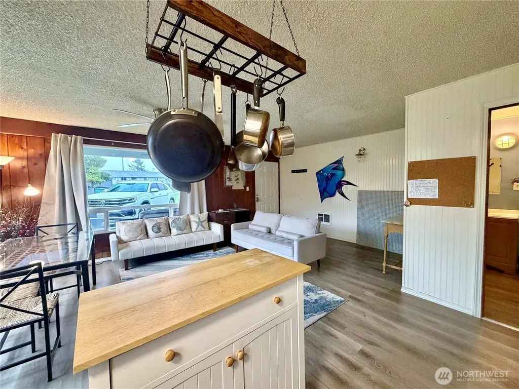 757 Ocean Court NW Ocean Shores WA 98569