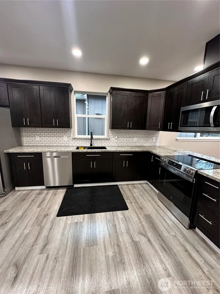 426 E Curtis Aberdeen WA 98520
