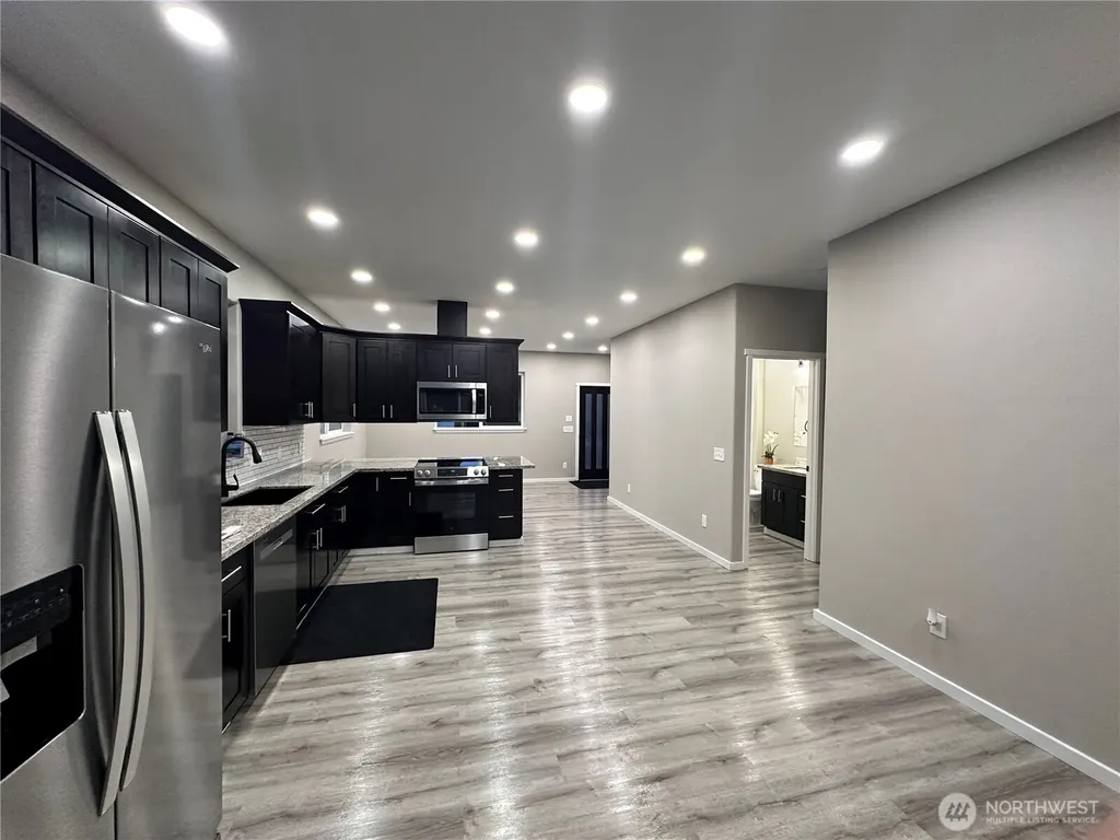 426 E Curtis Aberdeen WA 98520