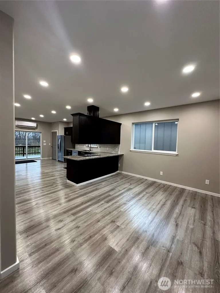 426 E Curtis Aberdeen WA 98520