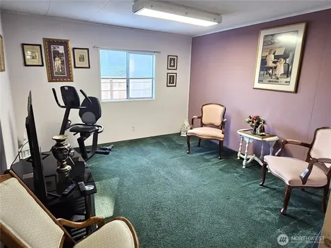 1427 100th Street Everett WA 98204