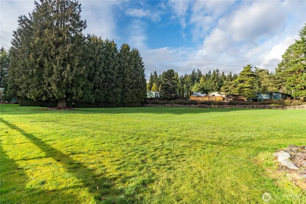 16300 State Highway 305 NE Poulsbo WA 98370