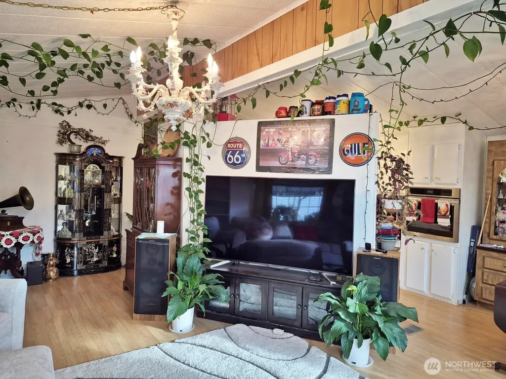 16300 State Highway 305 NE Poulsbo WA 98370