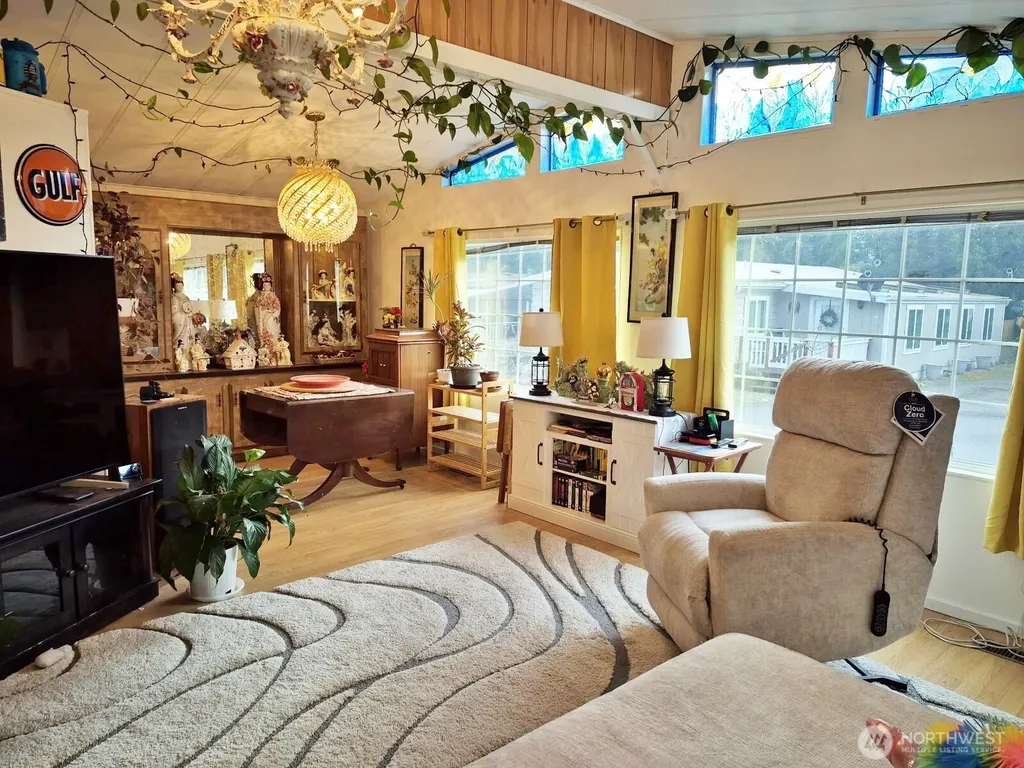 16300 State Highway 305 NE Poulsbo WA 98370