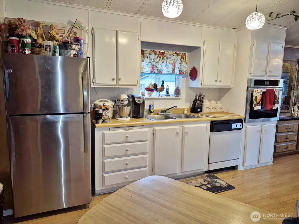 16300 State Highway 305 NE Poulsbo WA 98370