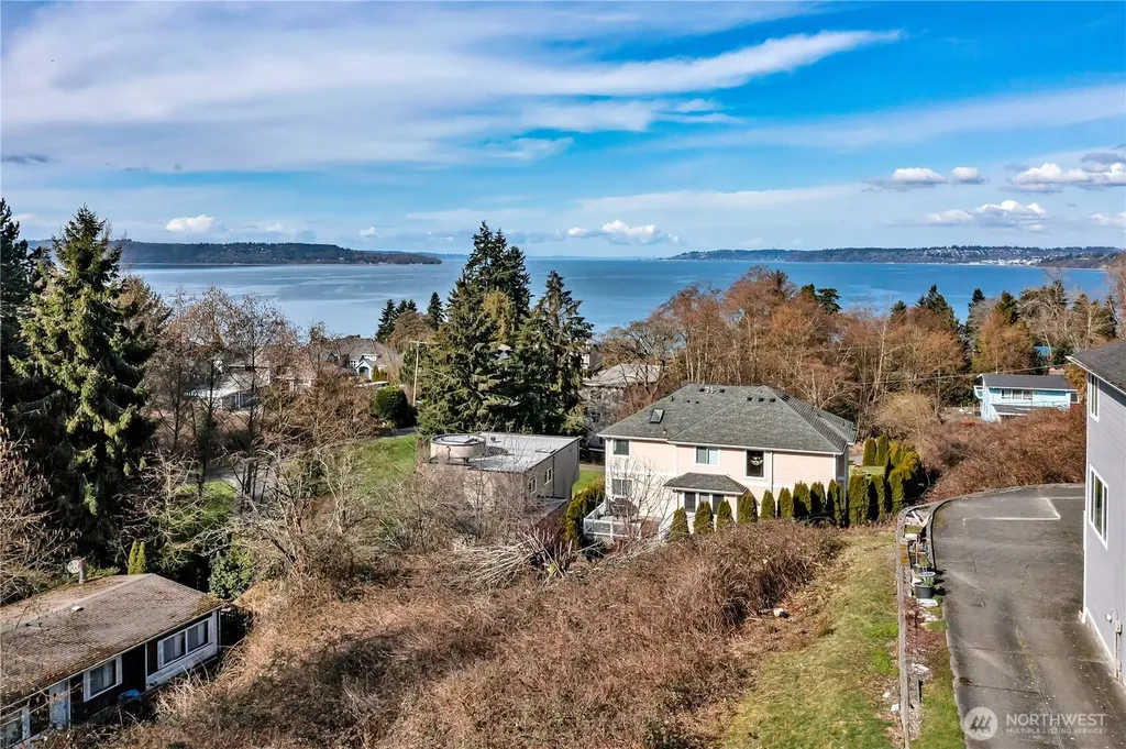 29500 2nd Avenue SW Federal Way WA 98023