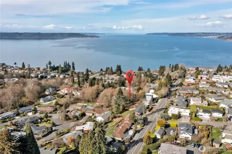 29500 2nd Avenue SW Federal Way WA 98023