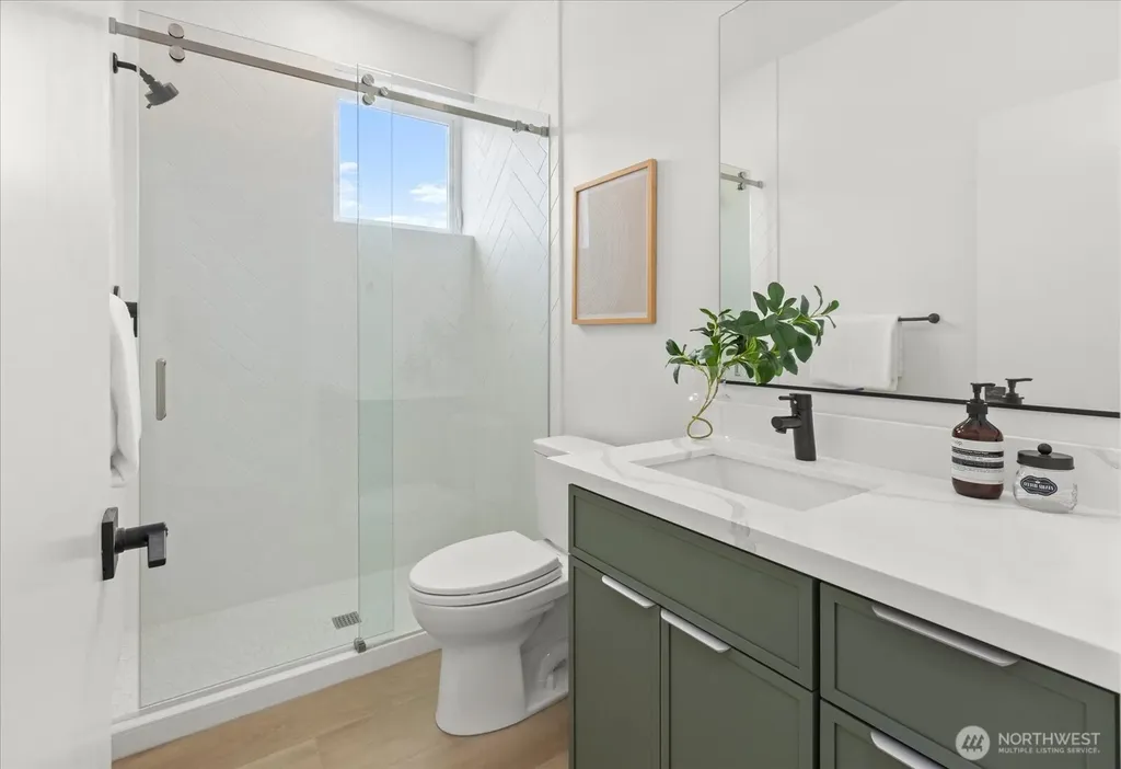 2374 Franklin Avenue E Seattle WA 98102