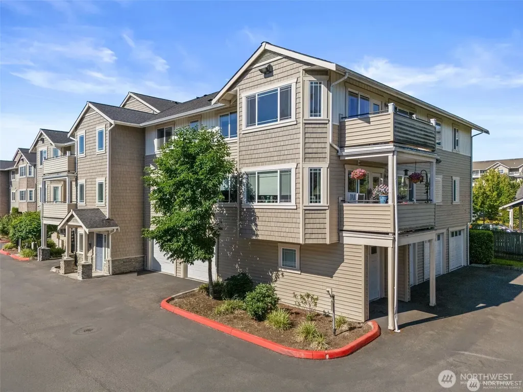 13207 97th Avenue E Puyallup WA 98373