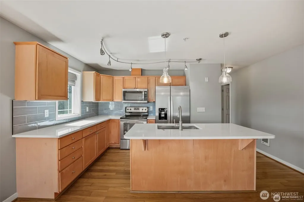 13207 97th Avenue E Puyallup WA 98373
