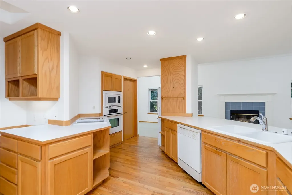 425 Baycliff Drive Port Townsend WA 98368