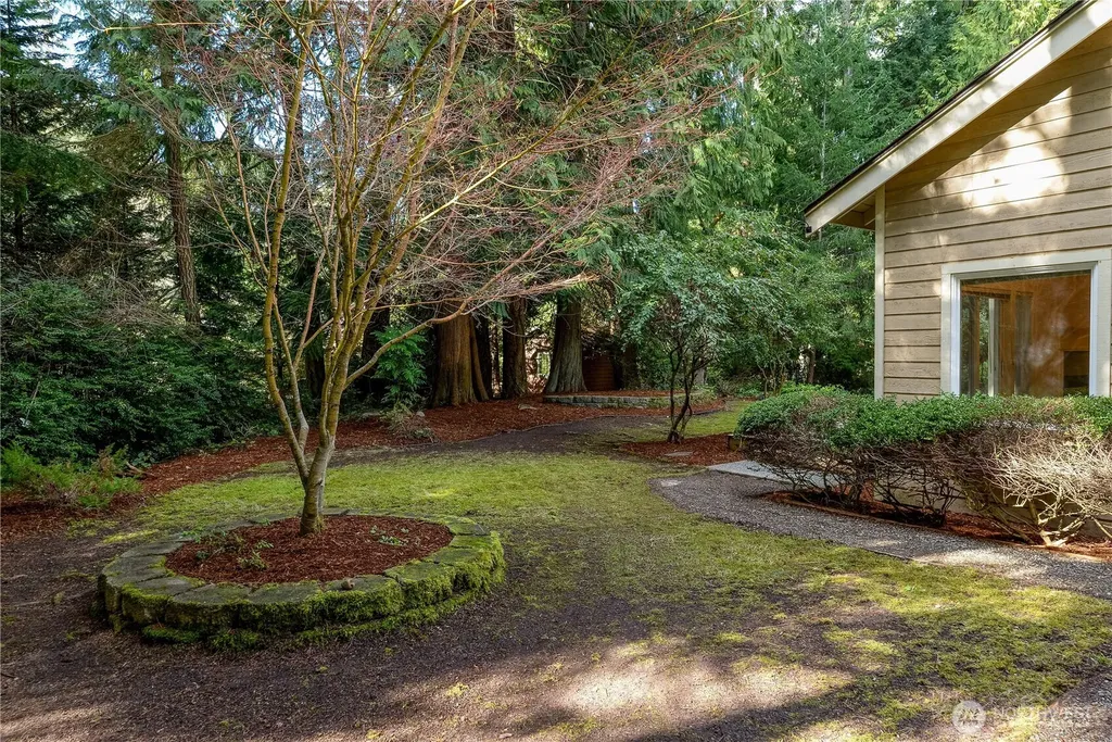 425 Baycliff Drive Port Townsend WA 98368