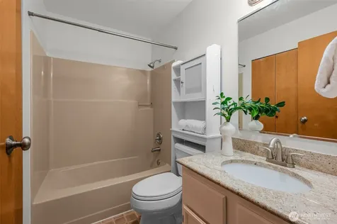 412 10th Street Kirkland WA 98033