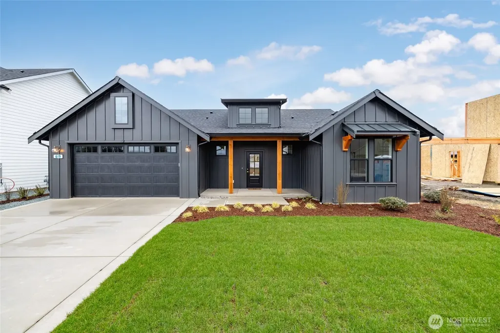 619 Legacy Way Sedro Woolley WA 98284