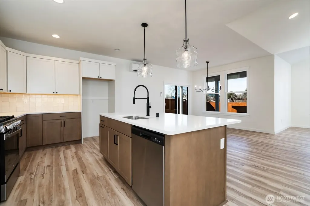 619 Legacy Way Sedro Woolley WA 98284
