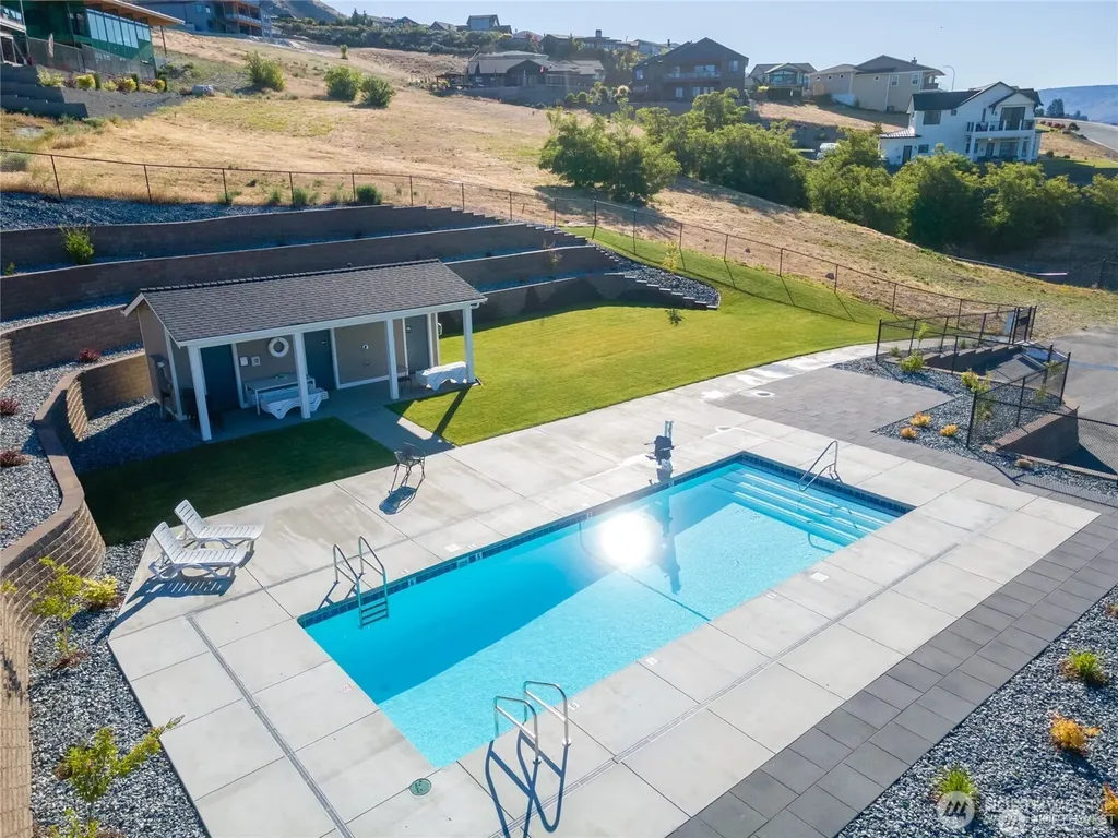 186 Easton Way Chelan WA 98816